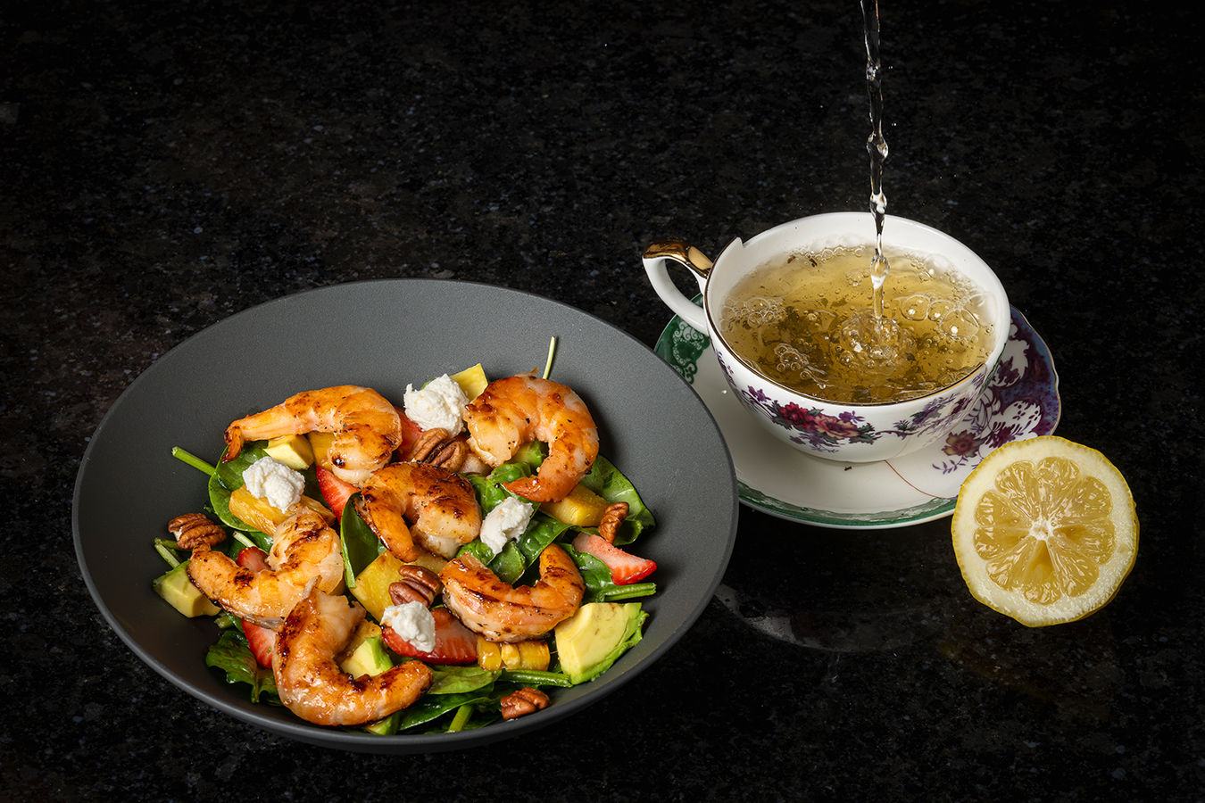 Miel Cítrica ensalada de Camarón + té verde